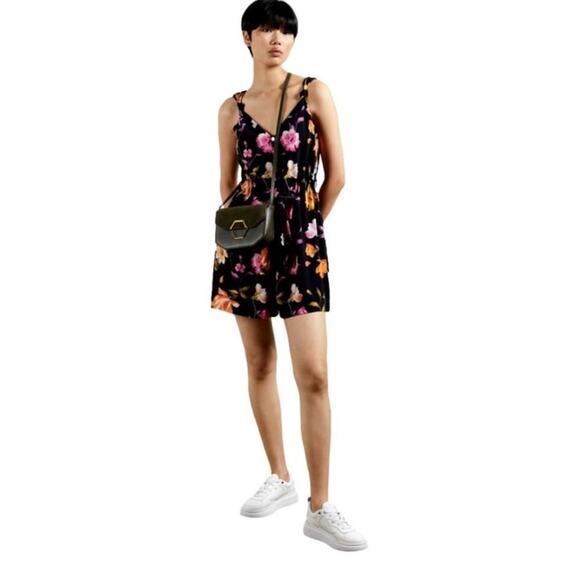 Ted BAKER Dayna Rhubarb Floral Buttoned Tropical Romper Black Size 4 NWT $279 - Picture 5 of 12